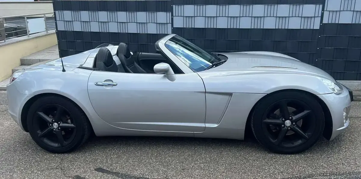 Gebraucht Opel GT 315 PS (231 kW) 2009 Silber Cabrio
