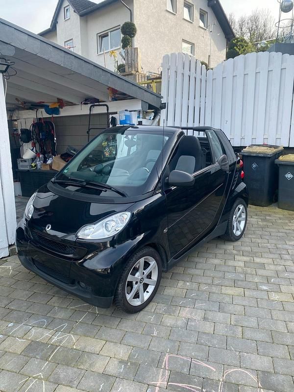 Schwarz Gebraucht 2009 Smart ForTwo Cabrio Cabrio | 4.400 € (Fairer Preis) - Bild 1/4