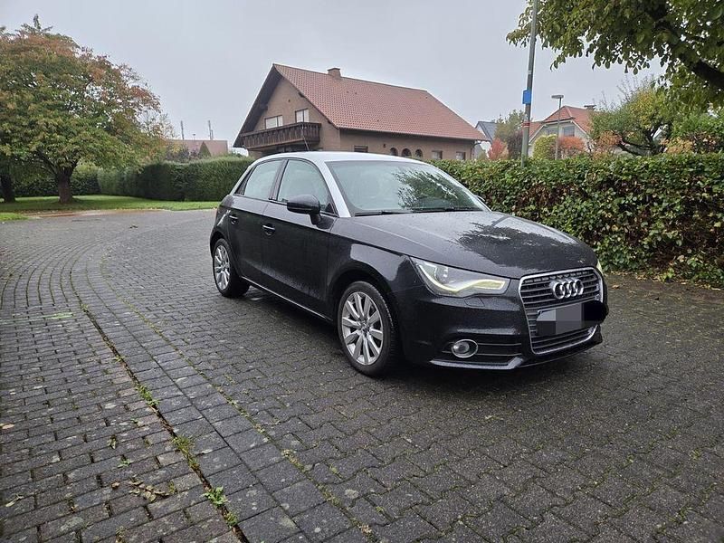 Schwarz Gebraucht 2013 Audi A1 Ambition Kleinwagen | 9.990 € (Guter Preis) - Bild 1/4