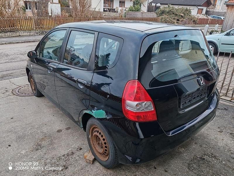 Gebraucht Honda Jazz 77 PS (56 kW) 2007 Schwarz Kleinwagen