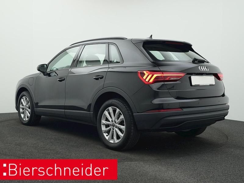 Gebraucht Audi Q3 Ambiente 245 PS (180 kW) 2022 SUV