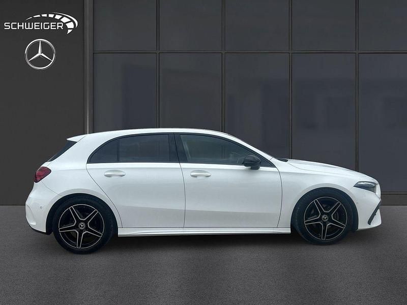 Gebraucht Mercedes A180 Advanced 136 PS (100 kW) 2024 Weiß Limousine