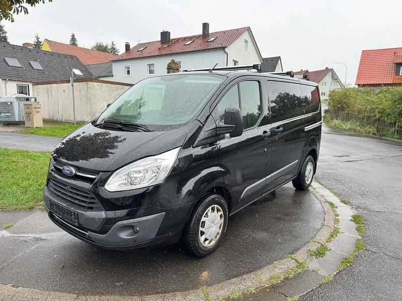 Schwarz Gebraucht 2017 Ford Transit Custom Van / Kleinbus | 9.999 € (Teuer) - Bild 1/4