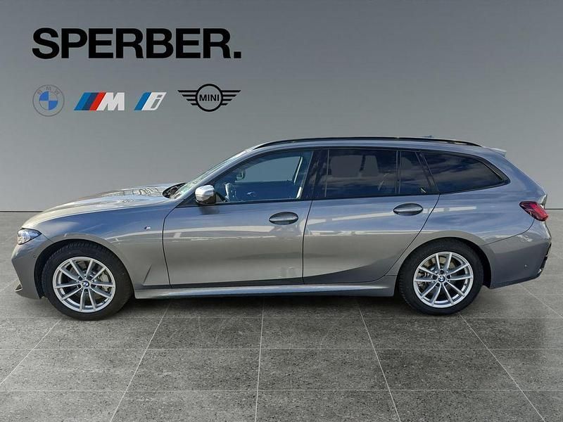Gebraucht BMW 330 Performance 258 PS (189 kW) 2025 Grau Limousine