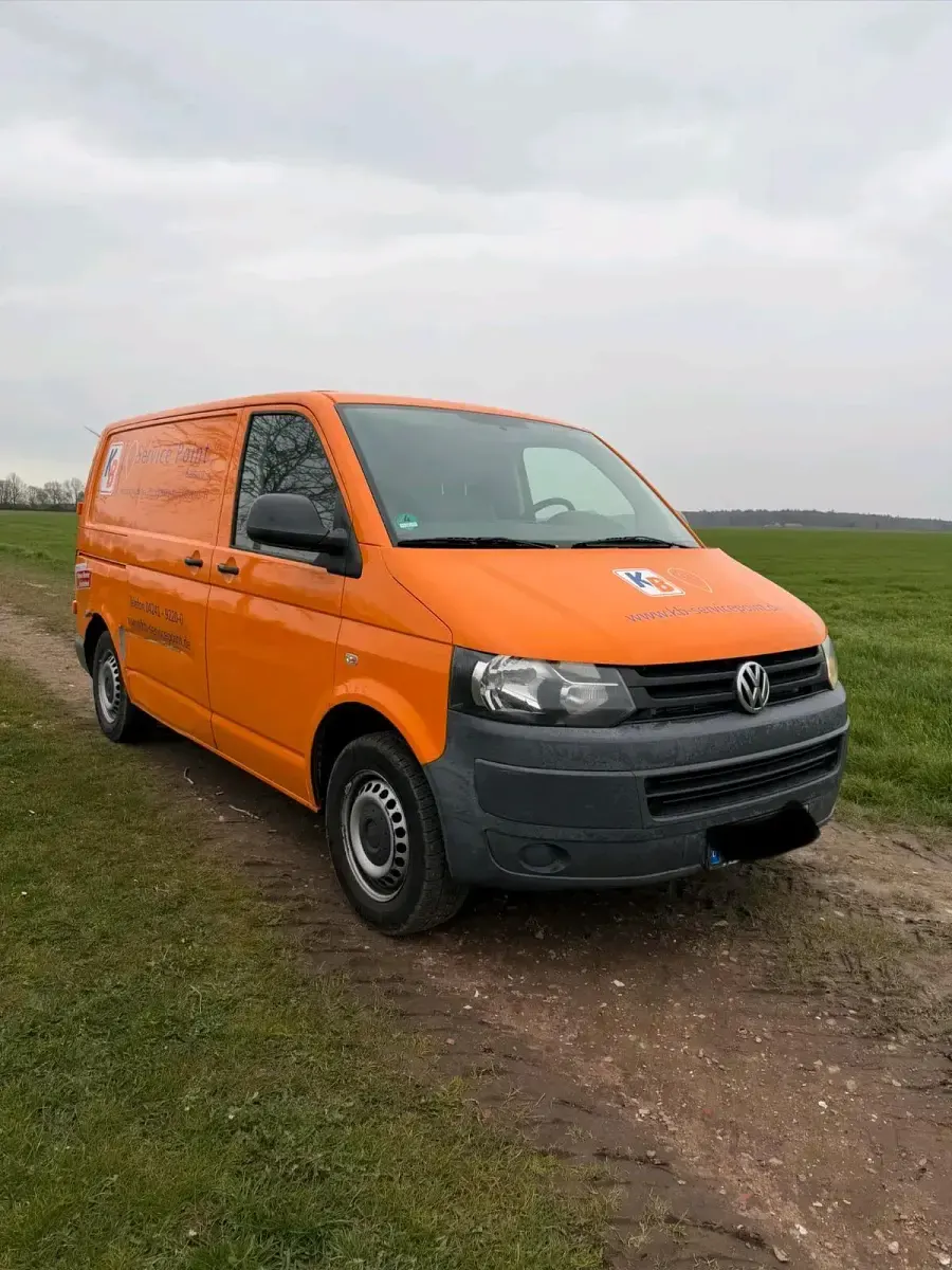 Gebraucht VW Multivan 84 PS (61 kW) 2010 Orange Van / Kleinbus