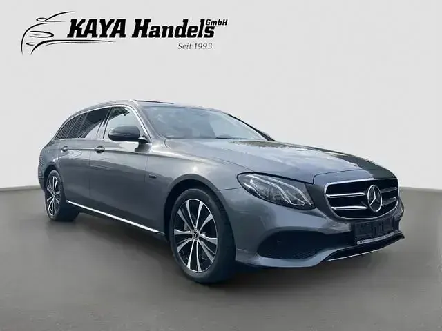 Używany Mercedes E300 Avantgarde 306 KM (225 kW) 2019 Sedan/Limuzyna