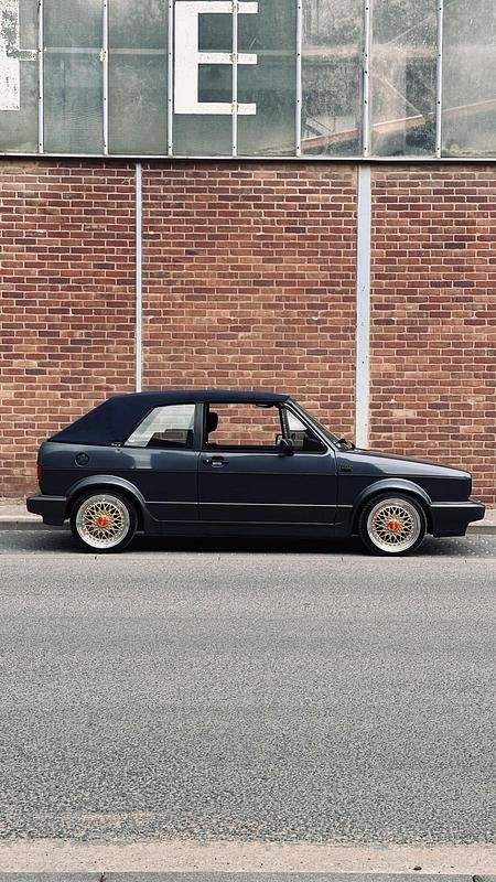 Blau Gebraucht 1989 VW Golf Cabriolet Cabrio | 7.899 € - Bild 1/4