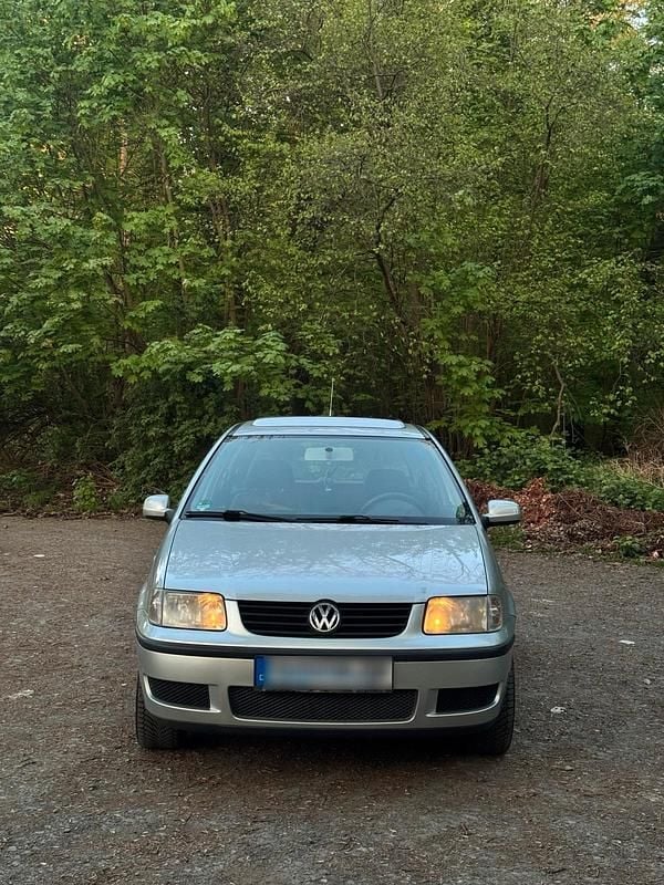 Usata VW Polo 60 CV (44 kW) 2000 Argento Utilitaria
