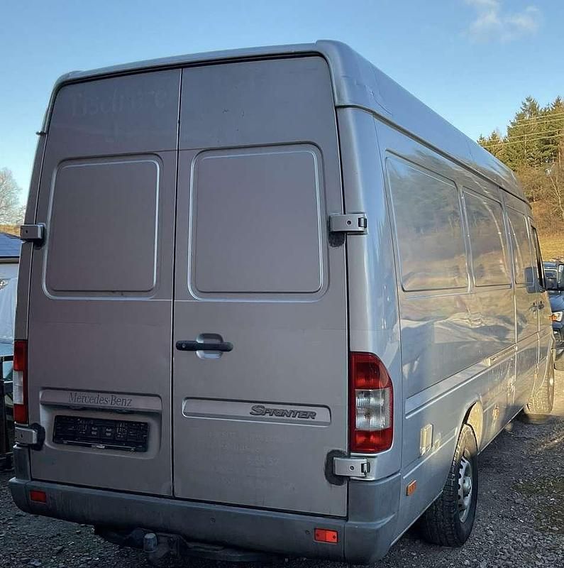 Usata Mercedes Sprinter 129 CV (94 kW) 2004 Argento Furgone