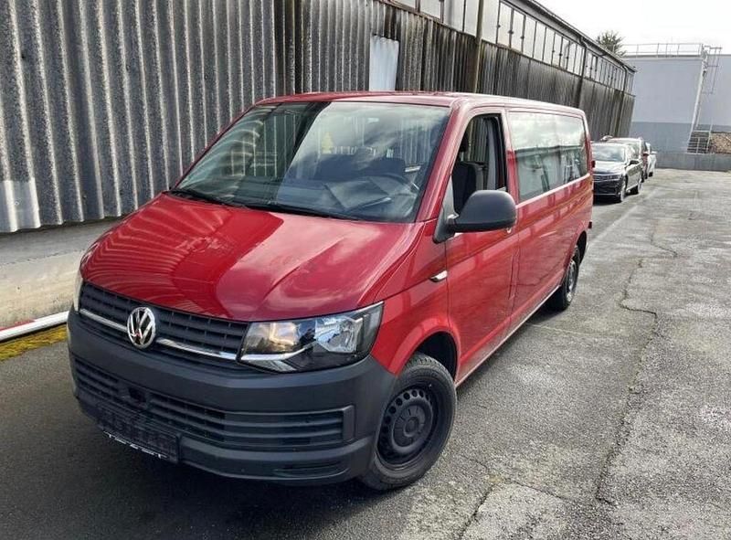 Gebraucht VW Transporter 102 PS (75 kW) 2016 Rot Van