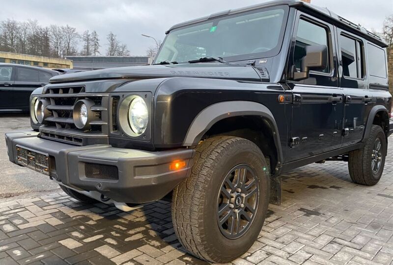 Schwarz Gebraucht 2023 Ineos Grenadier Kombi | 59.999 € (Guter Preis) - Bild 1/4