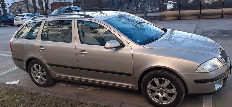 Beige Gebraucht 2006 Skoda Octavia Ambiente Kombi | 3.000 € (Etwas zu teuer) - Bild 1/1