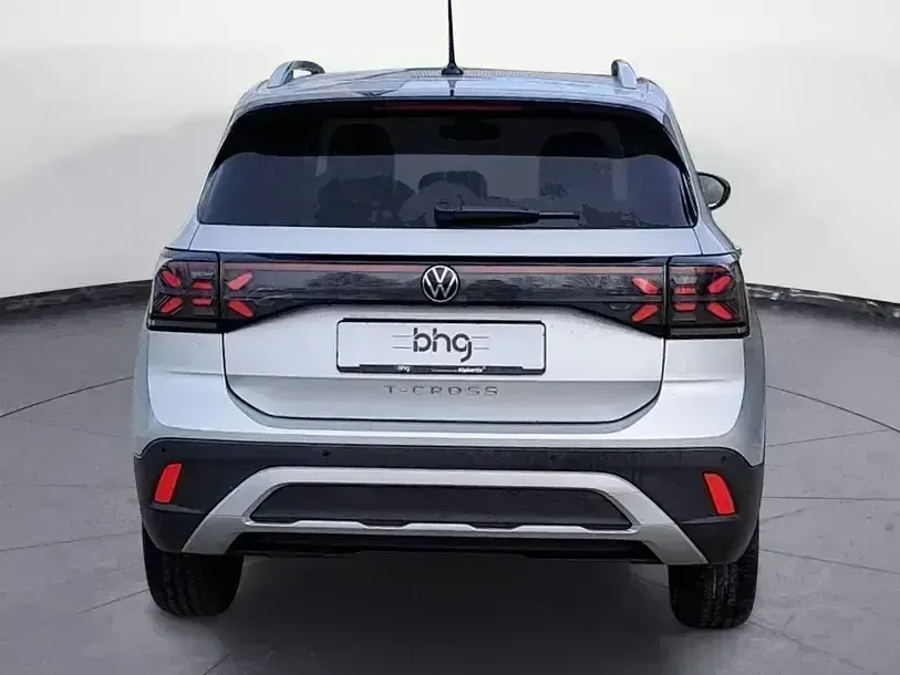 Usado VW T-Cross Style 150 CV (110 kW) 2025 Plateado SUV