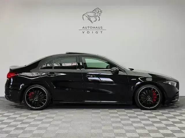Gebraucht Mercedes A35 AMG AMG 306 PS (225 kW) 2021 Kosmosschwarz  metalliclack Limousine