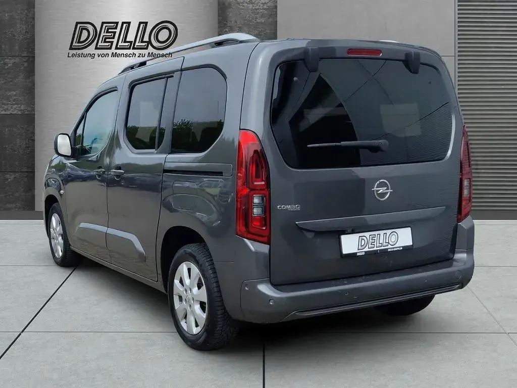 Gebraucht Opel Combo Life Innovation 131 PS (96 kW) 2020 Grau Van / Kleinbus