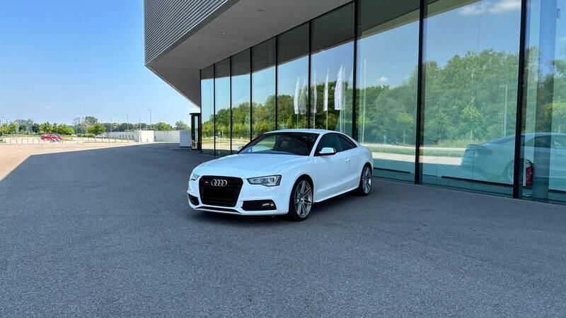 Weiß Gebraucht 2012 Audi S5 Design Coupé | 21.500 € - Bild 1/4