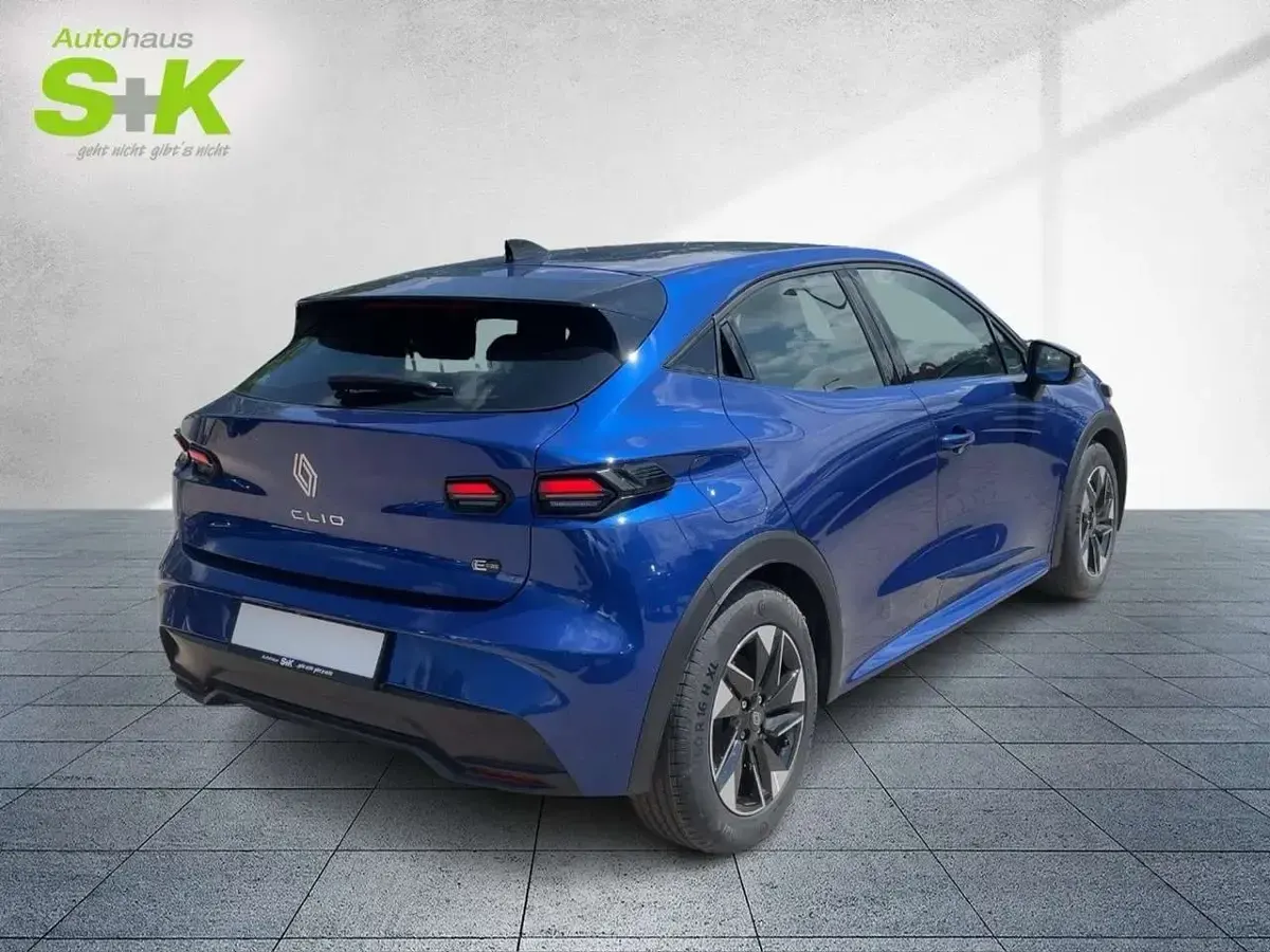 Neu Renault Clio V Evolution 109 PS (80 kW) 2026 Ironblau metallic Limousine