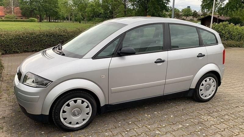 Silber Gebraucht 2001 Audi A2 Kleinwagen | 4.890 € (Teuer) - Bild 1/4