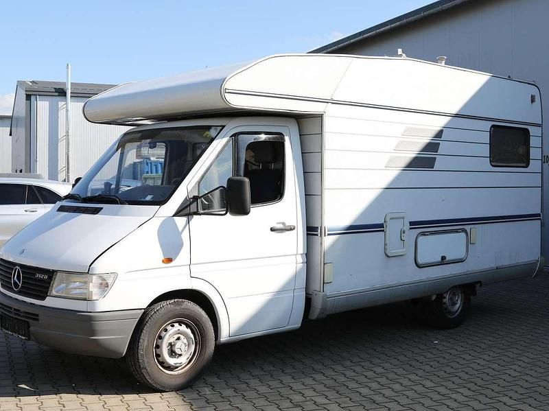 Używany Mercedes Sprinter 122 KM (89 kW) 1997 Biały Van
