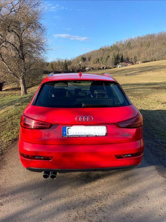 Gebraucht Audi Q3 Sport 184 PS (135 kW) 2018 Rot SUV