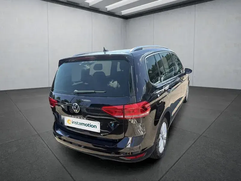 Gebraucht VW Touran 150 PS (110 kW) 2025 Schwarz Van / Kleinbus