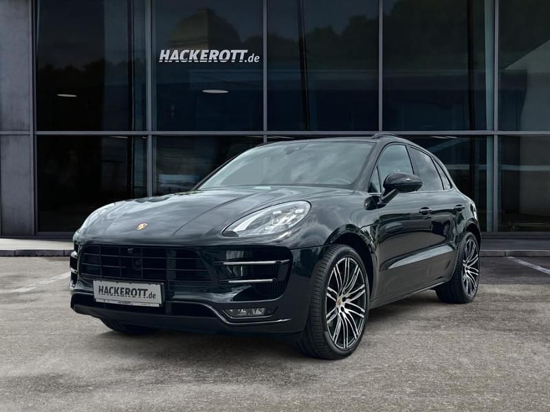Tiefschwarz Gebraucht 2018 Porsche Macan Turbo Performance Package SUV | 49.250 € (Fairer Preis) - Bild 1/4