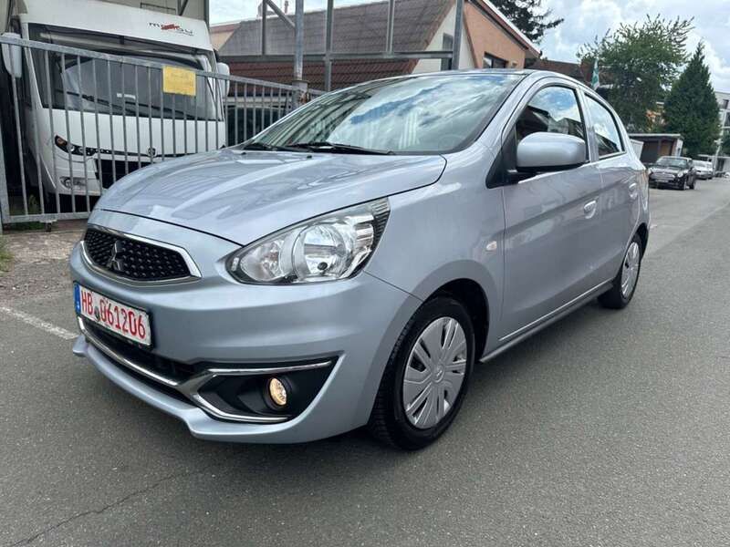 Silber Gebraucht 2019 Mitsubishi Space Star Edition Kleinwagen | 5.840 € (Superpreis) - Bild 1/4