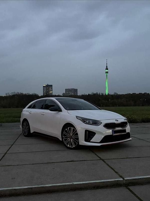Gebraucht Kia ProCeed GT 204 PS (150 kW) 2021 Weiß Kombi