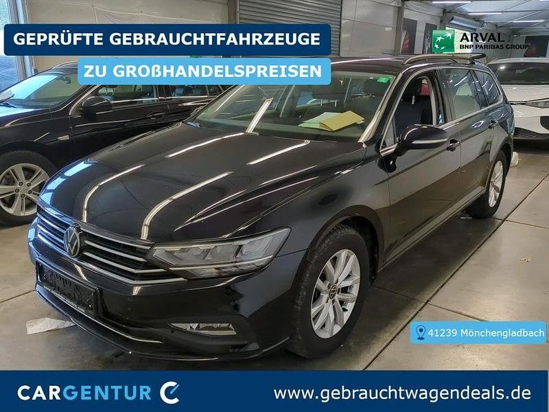 Deep black perleffekt Gebraucht 2023 VW Passat Business Kombi | 25.390 € (Superpreis) - Bild 1/4