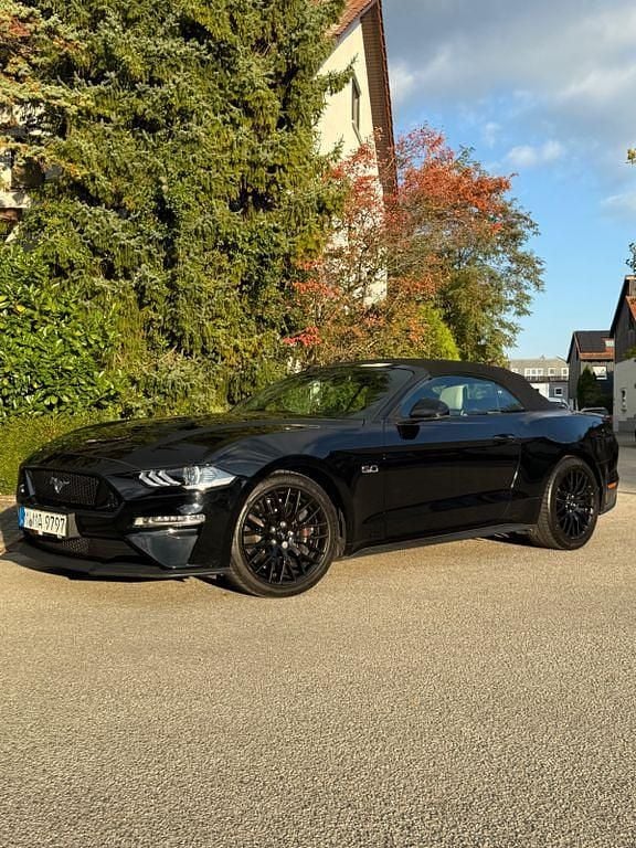 Schwarz Gebraucht 2021 Ford Mustang GT Convertible Cabrio | 38.500 € (Superpreis) - Bild 1/4
