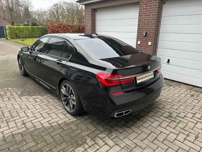 Gebraucht BMW 760L 609 PS (447 kW) 2018 Schwarz Limousine