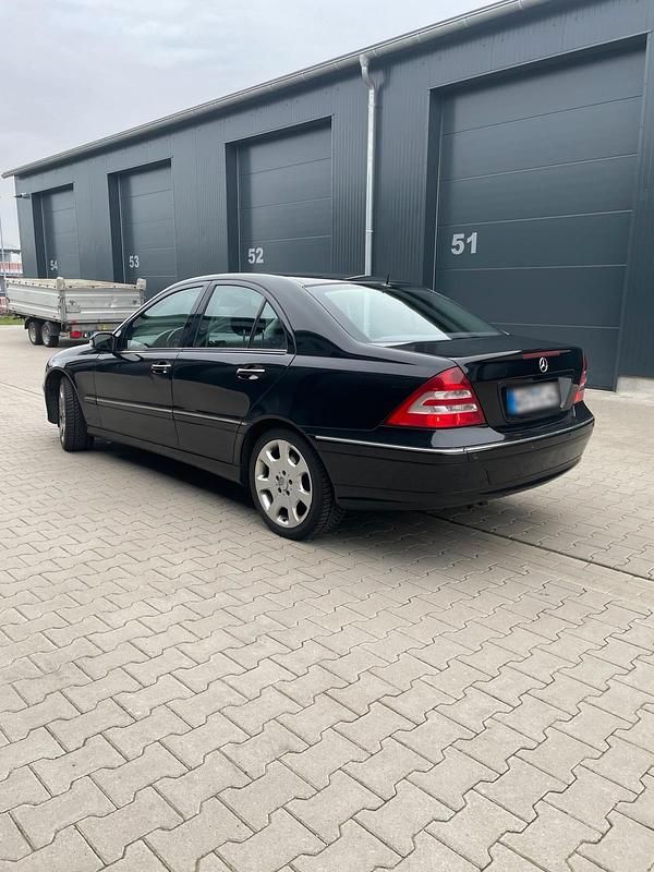 Gebraucht Mercedes C320 224 PS (164 kW) 2005 Schwarz Limousine