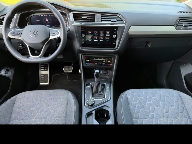 Gebraucht VW Tiguan S 200 PS (147 kW) 2023 Silber SUV