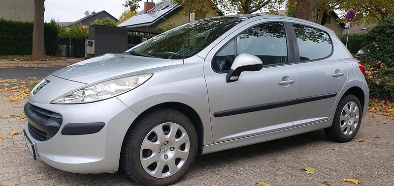 Silber Gebraucht 2025 Peugeot 207 Kleinwagen | 2.900 € - Bild 1/4