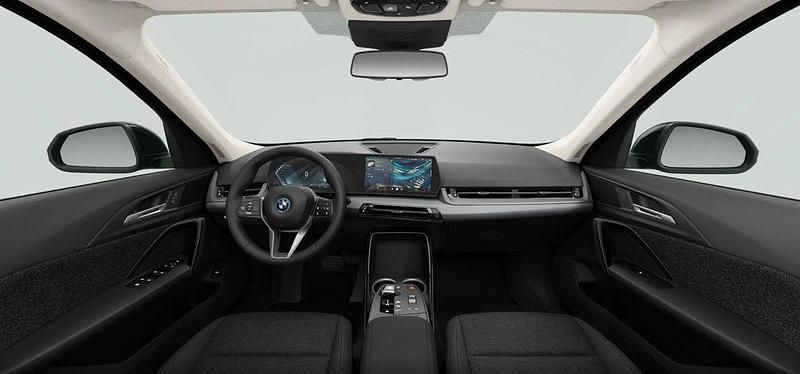 Neu BMW iX1 150 kW (204 PS) 2026 Schwarz SUV