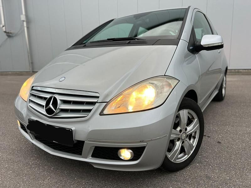 Gebraucht Mercedes A160 95 PS (69 kW) 2010 Silber Kleinwagen
