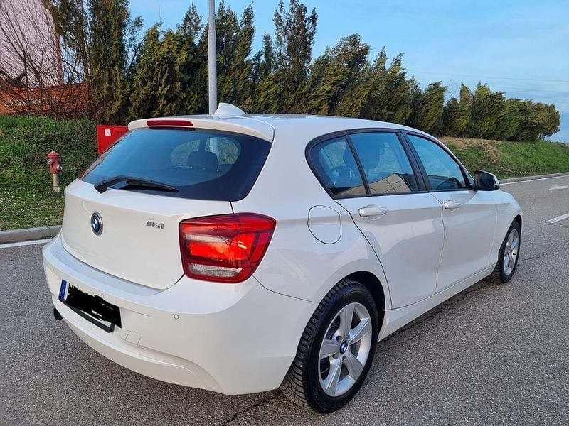 Gebraucht BMW 116 Performance 136 PS (100 kW) 2013 Weiß Kleinwagen
