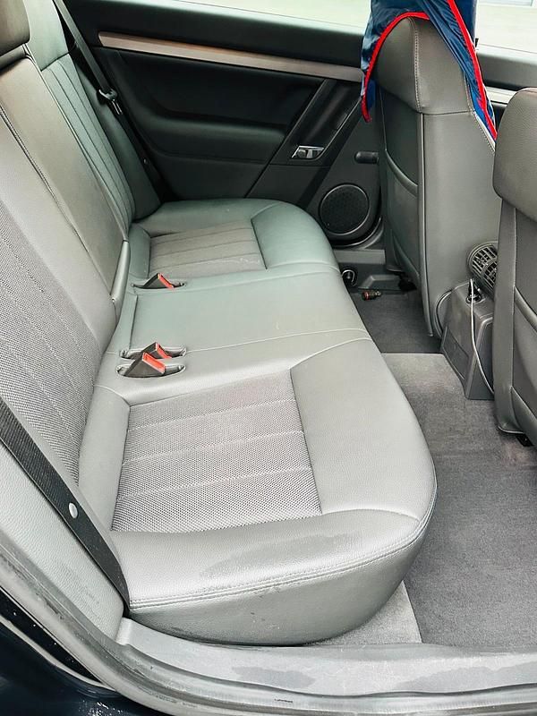 Gebraucht Opel Vectra 150 PS (110 kW) 2008 Schwarz Kombi