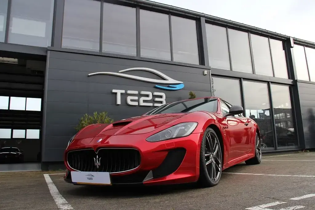 Gebraucht Maserati Granturismo 460 PS (338 kW) 2014 Rot Coupé