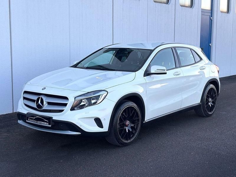 Gebraucht Mercedes GLA200 156 PS (114 kW) 2016 Weiß SUV