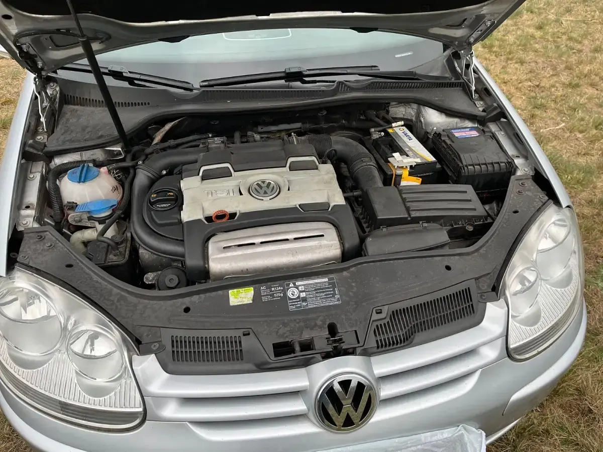 Gebraucht VW Golf V 140 PS (102 kW) 2007 Silber Limousine