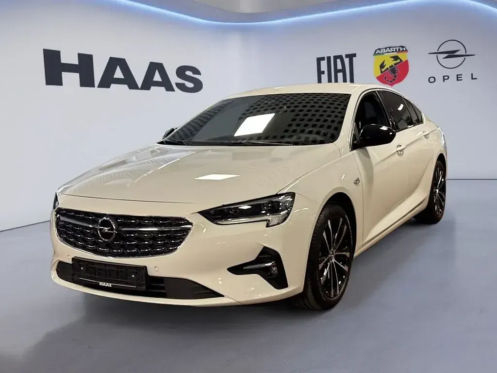 Gebraucht Opel Insignia Business 170 PS (125 kW) 2022 Weiß Limousine