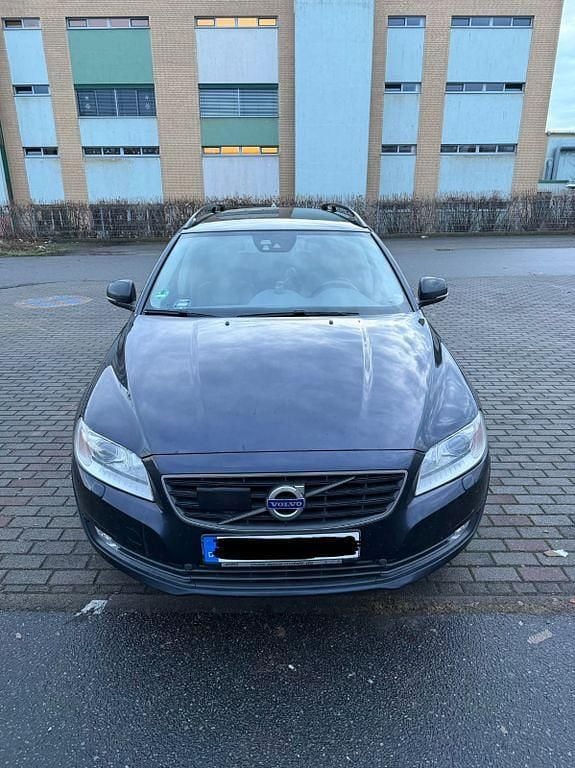 Silber Gebraucht 2015 Volvo V70 Kombi | 6.500 € (Superpreis) - Bild 1/4