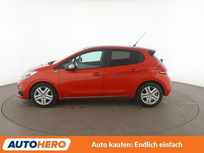 Gebraucht Peugeot 208 Style 99 PS (72 kW) 2018 Orange Kleinwagen