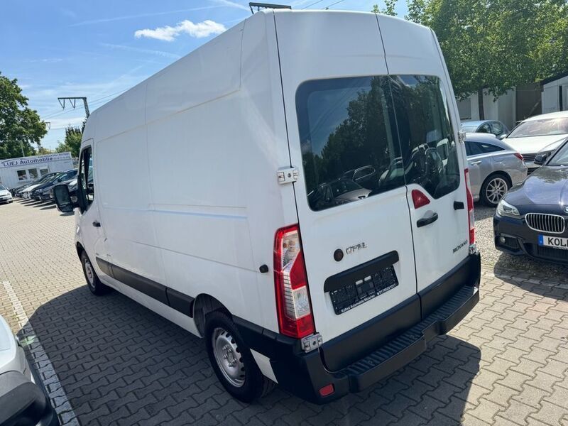 Gebraucht Opel Movano 125 PS (91 kW) 2010 Weiß Van
