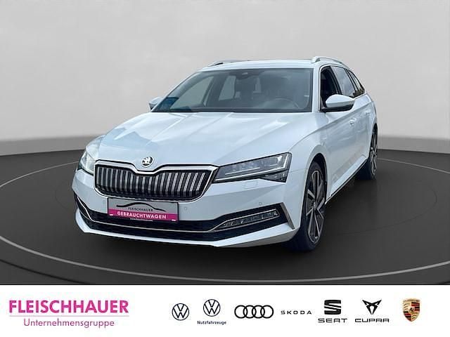 Moonweiß perleffekt Gebraucht 2022 Skoda Superb Kombi | 27.890 € (Etwas zu teuer) - Bild 1/4