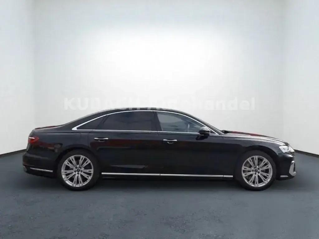 Gebraucht Audi A8 S-Line 462 PS (339 kW) 2024 Mythosschwarz (metallic) Limousine