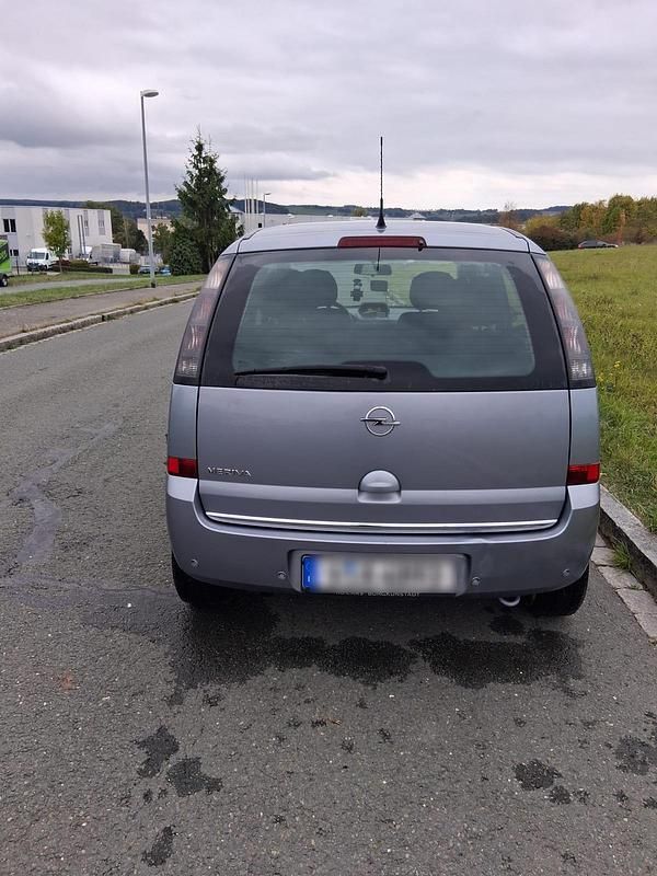 Gebraucht Opel Meriva 95 PS (69 kW) 2008 Silber Van / Kleinbus