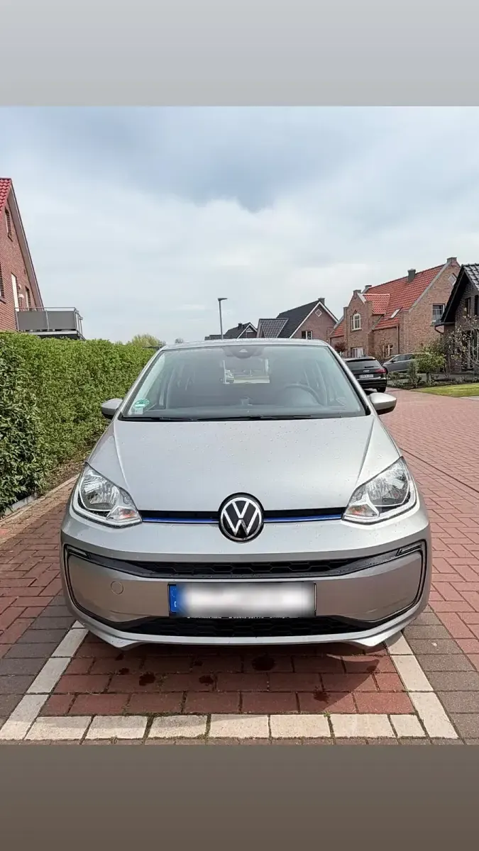 Second-hand VW e-up! 61 kW (83 CP) 2021 Argintiu Hatchback