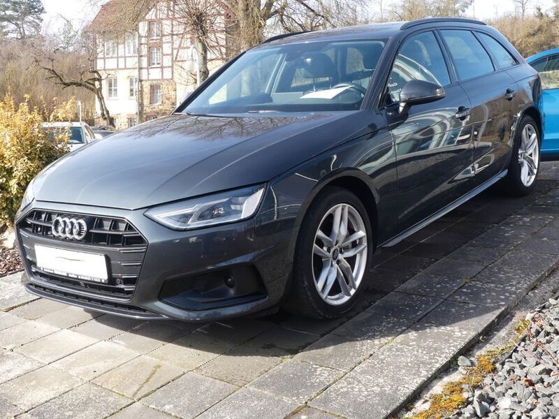 Gebraucht Audi A4 Advanced 190 PS (139 kW) 2020 Grau Kombi